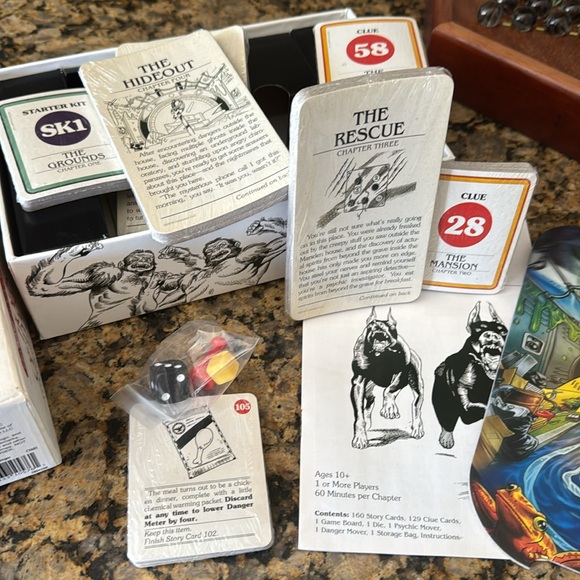 Choose your own adventure House of Danger Board game (new in box) - Picture 4 of 5